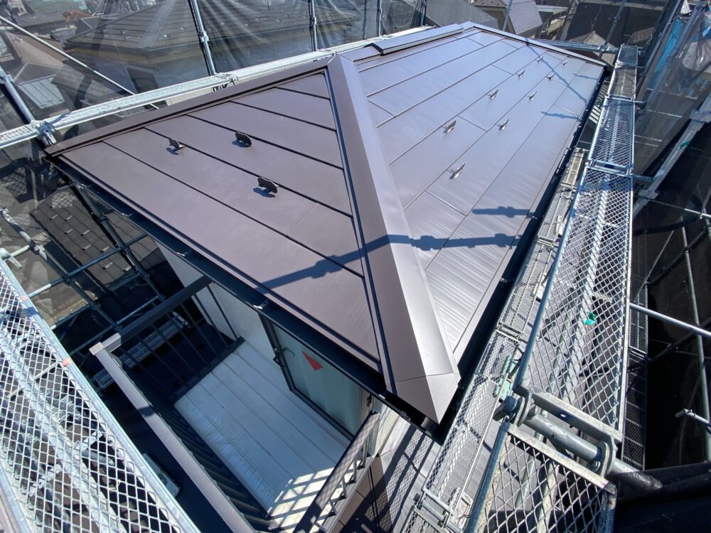 屋根カバー工事