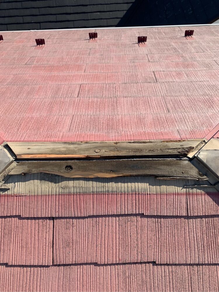 【屋根工事】塗装で済むケースと済まないケース